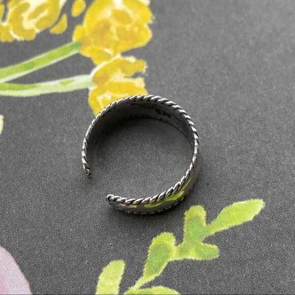 Milgrain Wide Band Sterling Silver Toe Ring - Picture 3 of 3